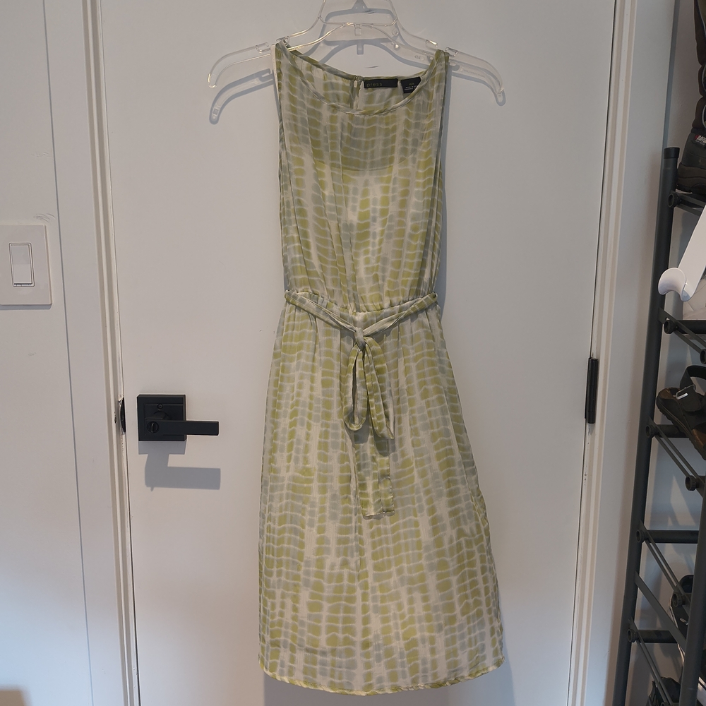 Elegant Green Patterned Dress